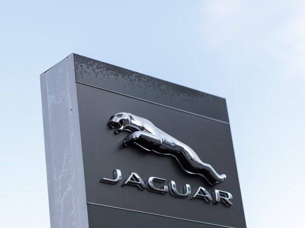 Авто новини - Продажі Jaguar в Європі обвалилися на 97%