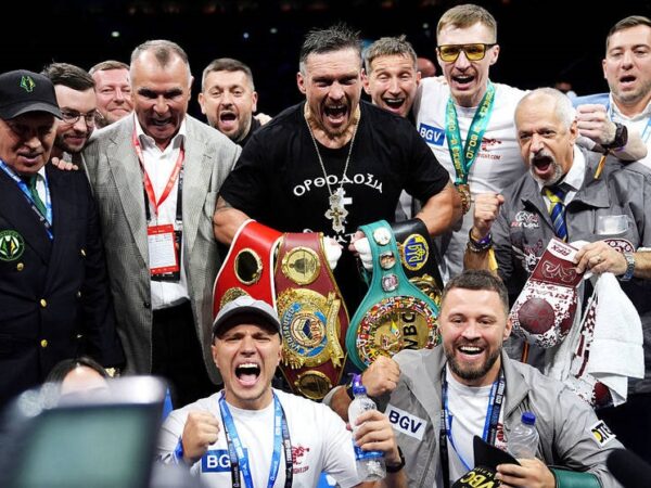 Новини спорту - Промоутер Паркера назвав фактор, від якого залежить доля бою з Усиком