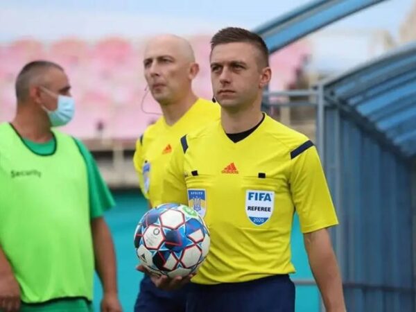 Новини спорту - Рефері з України виступлять суддями матчу кваліфікації Ліги чемпіонів