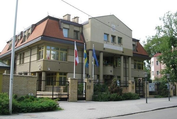 Новини світу - Росія закриває генконсульство Польщі в Калінінграді