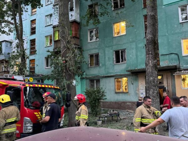 Новини України - Росіяни атакували дроном багатоповерхівку у Запоріжжі