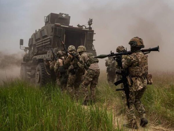 Новини України - Росіяни ведуть наступ на 10 напрямках - Генштаб