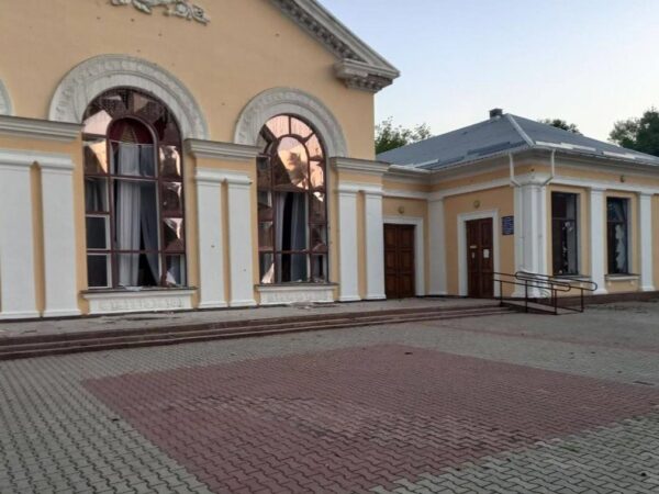 Новини України - Російські дрони пошкодили філармонію у Кропивницькому