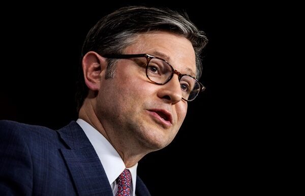 Новини світу - Спікер Джонсон розповів про долю законопроєкту про "драконівські санкції"