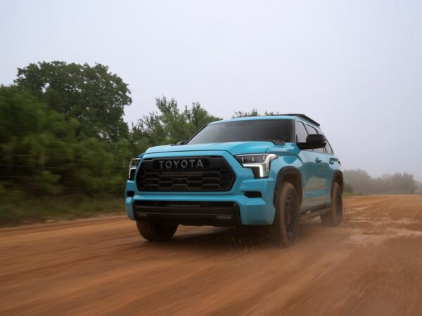 Авто новини - Toyota оновила позашляховик Sequoia