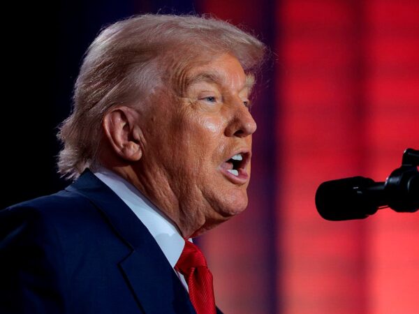 Новини України - Трамп: США та ЄС уклали угоду про купівлю зброї - частину дадуть Україні