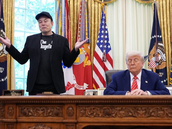 Новини світу - Трамп задумався над депортацією Маска