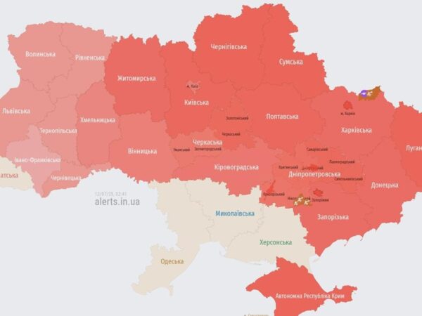Новини України - У Києві, Чернівцях та Луцьку пролунали вибухи