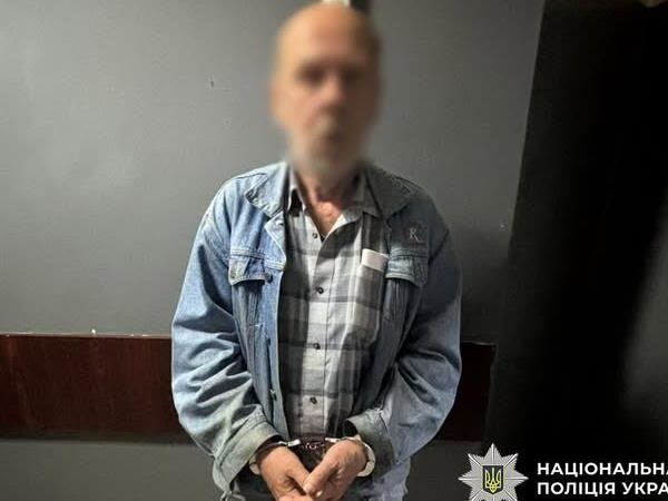 Новини Києва - У Києві чоловік оголився на пляжі перед дітьми