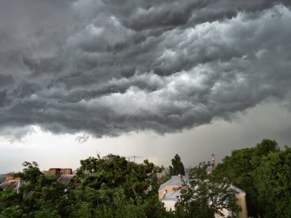 Новини Києва - У Києві перший рівень небезпеки через грозу