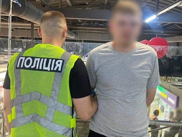 Новини України - У Києві повідомили про підозру чоловік, який влаштував різанину в ТРЦ