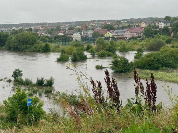 Новини України - У Львові підтоплення через сильні дощі