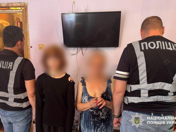 Новини України - В Одесі мати разом із донькою підпалювали авто ЗСУ та об'єкти УЗ