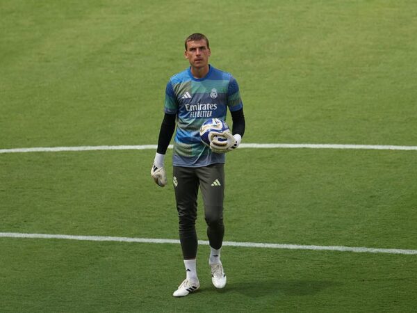 Новини спорту - Відомий іспанський гранд має намір підписати українського голкіпера