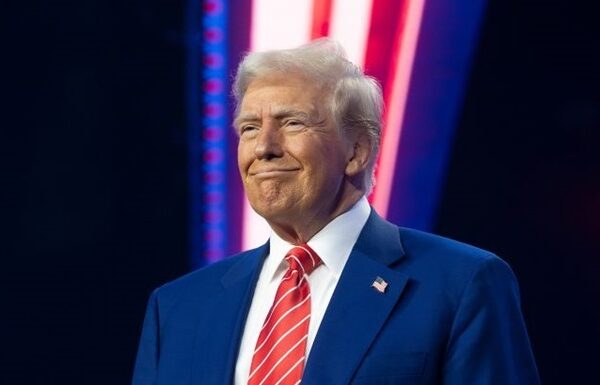 Новини світу - Включно з американцями: Трамп обмірковує депортацію злочинців
