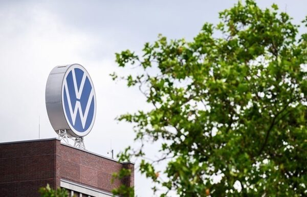 Авто новини - Volkswagen випередила Tesla на ринку електромобілів у Європі