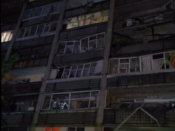 Новини України - Ворожі КАБи влучили в будинок у Сумах: є поранені