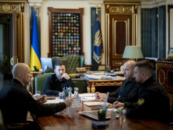Новини України - Зеленський провів нараду щодо оборонної сфери