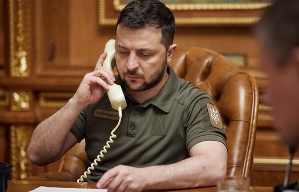 Новини України - Зеленський та Трамп обговорять призупинення поставок зброї зі США - ЗМІ