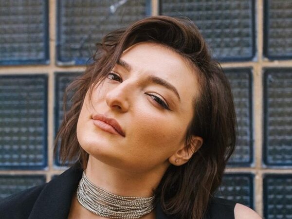 Новини культури - Акторка Анастасія Оруджова вперше розповіла про стосунки