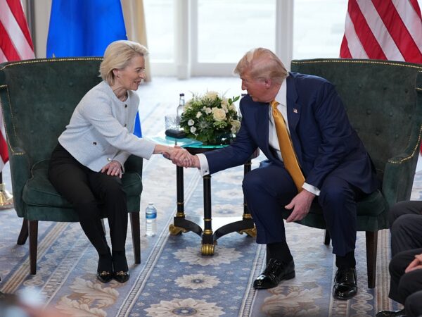 Новини світу - Фон дер Ляєн поговорила з Трампом після атаки на Київ