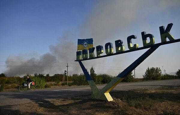 Новини України - Генштаб заперечив оточення військ в Покровську
