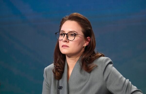 Новини України - Маєток за 70 млн: Свириденко доручила перевірити митника Комара