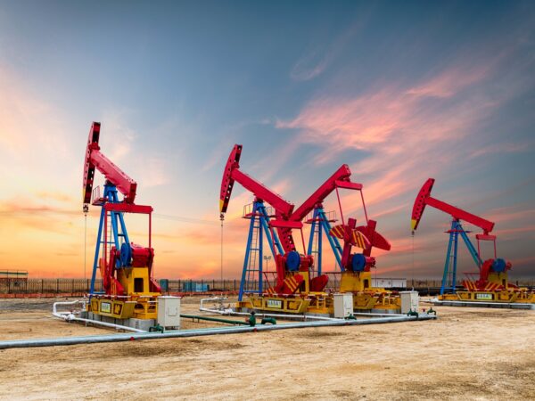 Новини бізнесу - МЕА прогнозує рекордний профіцит нафти