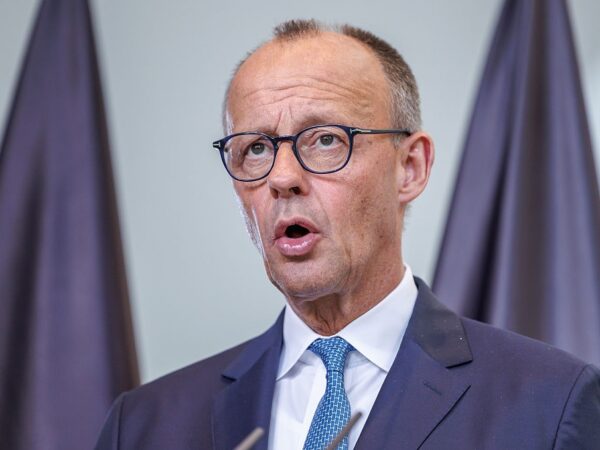 Новини світу - Мерц розкритикував підхід Росії до мирних переговорів