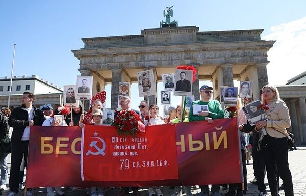 Новини світу - Німеччина розморозить гуманітарні візи для росіян і білорусів