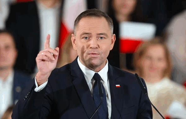 Новини світу - Новий президент Польщі Навроцький склав присягу