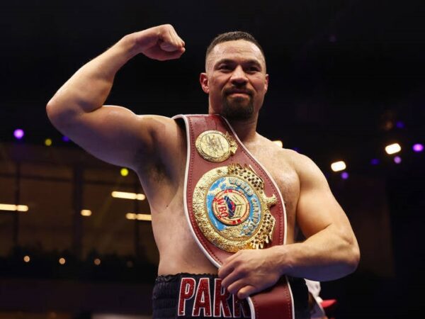 Новини спорту - Паркер розпочав підготовку до бою у жовтні