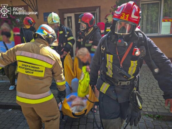 Новини України - Під Львовом сталася пожежа в пансіонаті для літніх людей