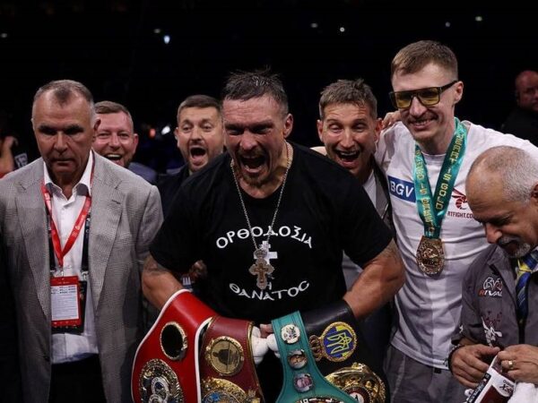 Новини спорту - Пояс IBF опинився у Дюбуа - менеджер Усика пояснив ситуацію
