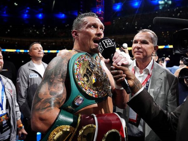 Новини спорту - Промоутер оцінив шанси Усика у потенційному поєдинку з Майком Тайсоном
