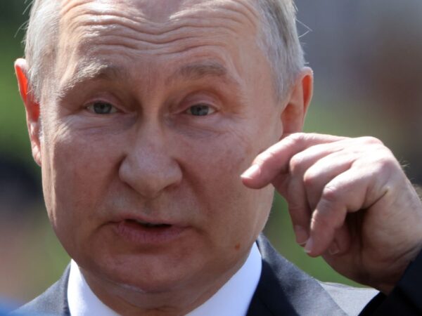Новини світу - Рейтинг Путіна впав до мінімуму за два роки