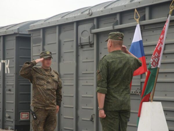 Новини світу - Росія почала перекидати війська до Білорусі