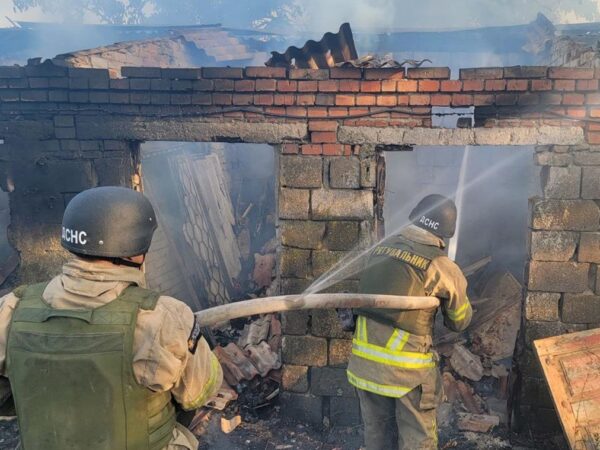 Новини політики - Росія вдарила ракетами по Дніпру, є поранені