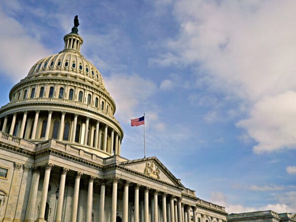 Новини світу - Сенатори США запропонували $5,46 млрд для України