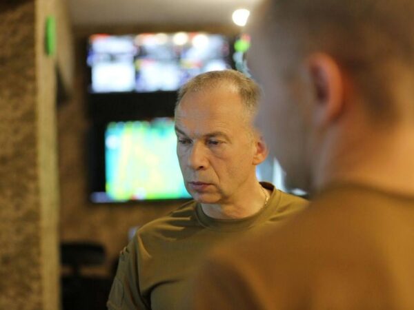 Новини України - Сирський заявив про "тотальне просочування" росіян