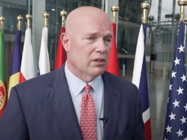 Новини світу - Трамп підштовхує РФ до угоди з Києвом - посол НАТО