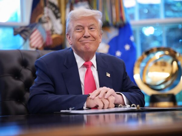 Новини світу - Трамп почав готовати зустріч Зеленського і Путіна