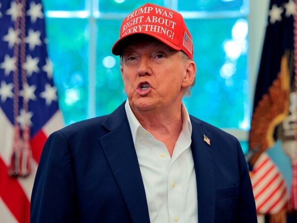 Новини світу - Трамп пообіцяв "важливе рішення" через два тижні