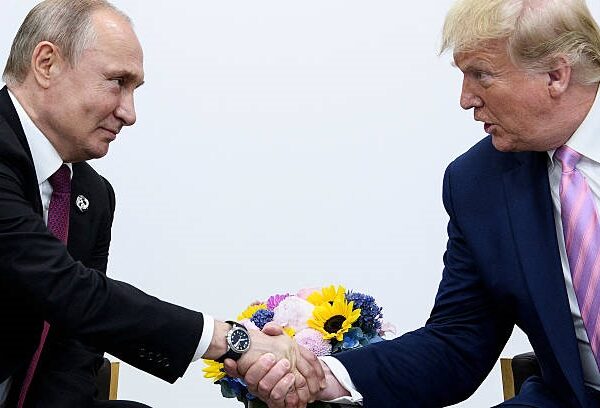Новини світу - Трамп повідомив місце і дату зустрічі з Путіним