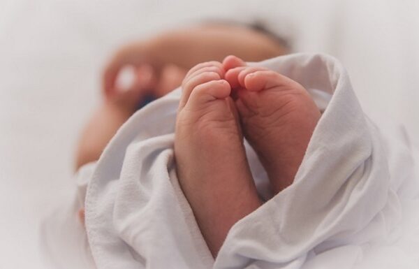 Новини України - У Дніпрі жінка залишила новонароджену дитину на вулиці