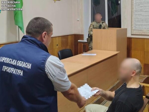 Новини України - У Харкові чоловік напав з ножем на поліцейського і працівників ТЦК