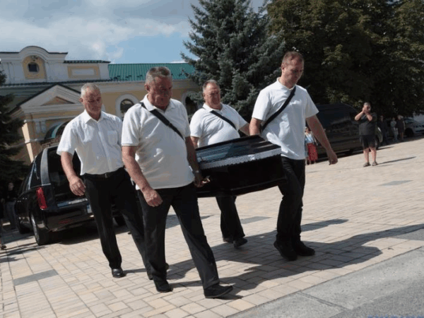 Новини України - У Києві попрощалися із закатованою у полоні РФ українською журналісткою