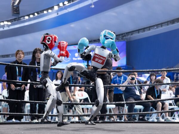Новини світу - У Пекіні стартували перші Олімпійські ігри для людиноподібних роботів