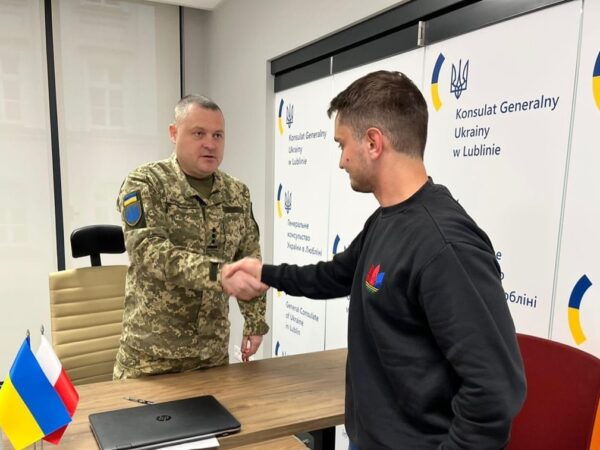 Новини України - У Польщі добровольці підписали контракти із ЗСУ