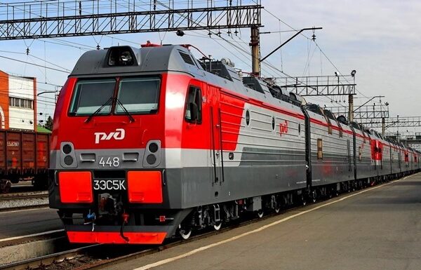 Новини світу - У РФ затримуються десятки потягів після атаки дронів